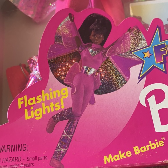 Flying Hero Barbie 1995 - Picture 6 of 9